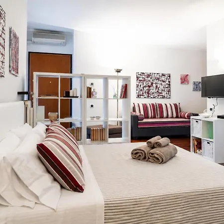 Garden Apartment *